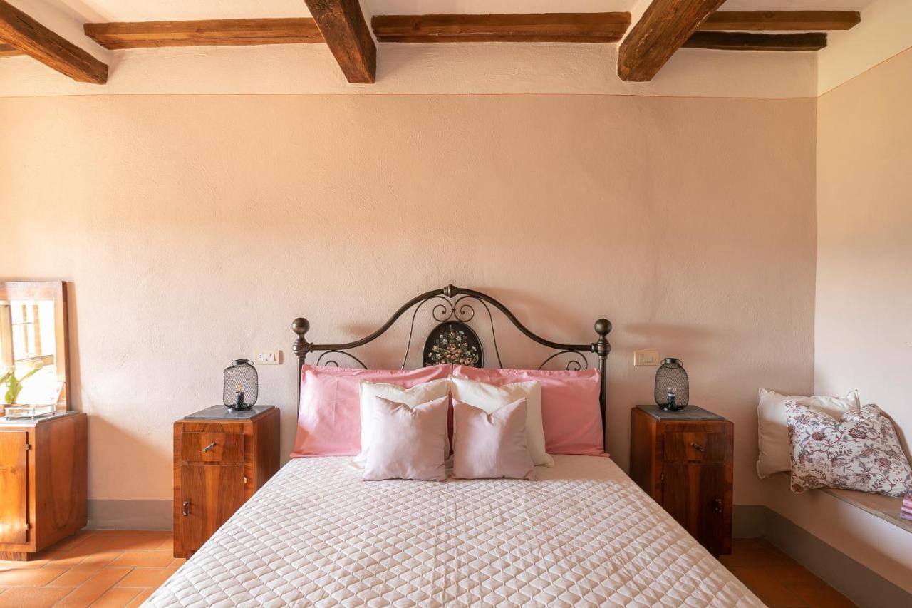 Contignano Noi2+2 Vacanze - App. Andrea מראה חיצוני תמונה